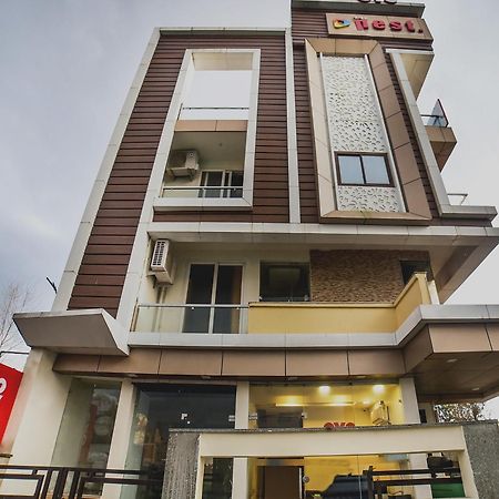 Super Hotel O The Nest Gms Rd Dehradun Ngoại thất bức ảnh