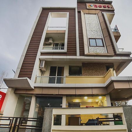 Super Hotel O The Nest Gms Rd Dehradun Ngoại thất bức ảnh